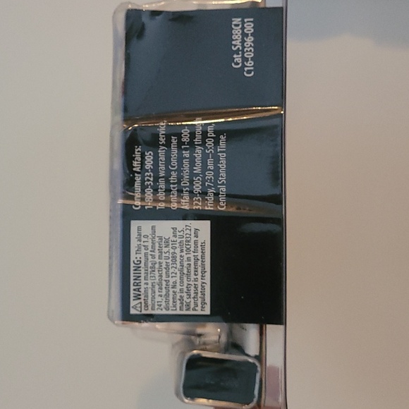 2 First Alert Premium Smoke and Fire Alarms - Picture 3 of 5